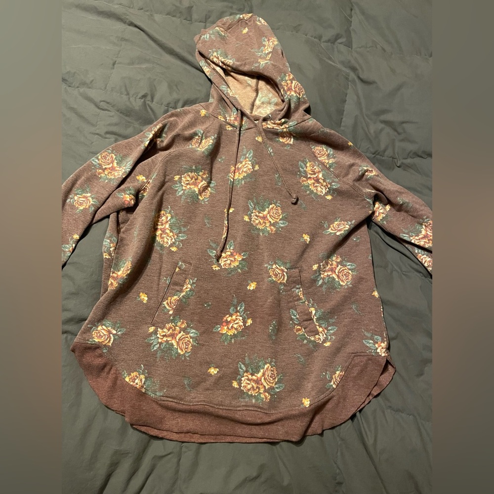 Maurice’s hoodie maroon floral size XL